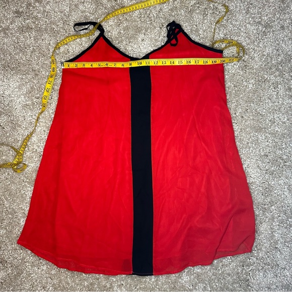 GUESS Red & Black Flowy Dress - Size Large - Excellent Condition - Picture 5 of 5